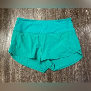 High waisted Lululemon Speed up shorts 2.5”